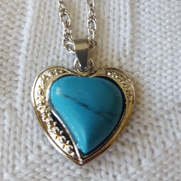 Elegant Heart Turquoise Silvertone Necklace - Picture 3 of 7